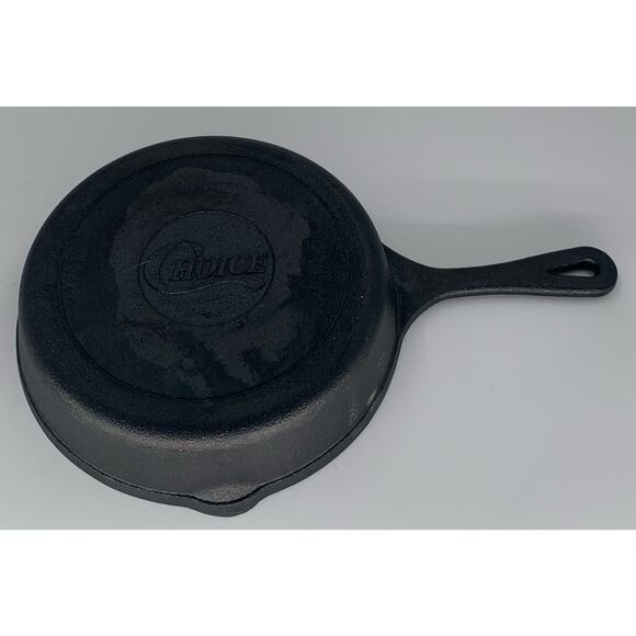 9 Inch Cast Iron Skillet Choice Black Small Seasoned Personal Frying Pan Mini - Picture 5 of 7